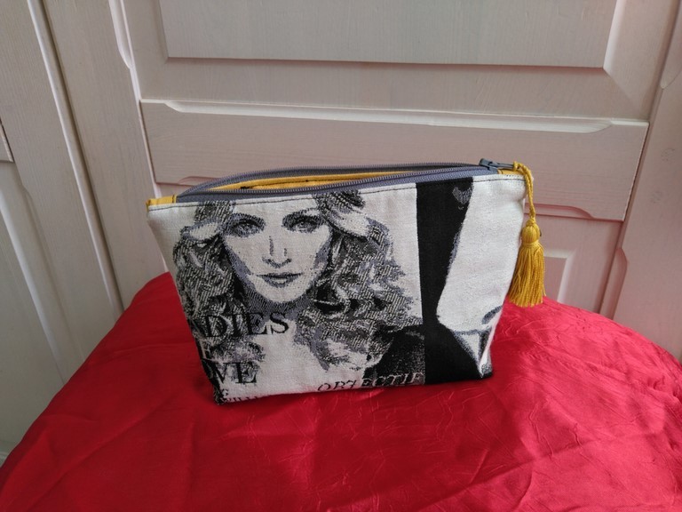 Trousse à maquillage "Visages" petit modèle