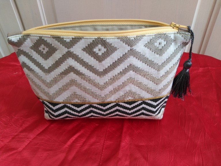 Trousse à maquillage "géométrie taupe"