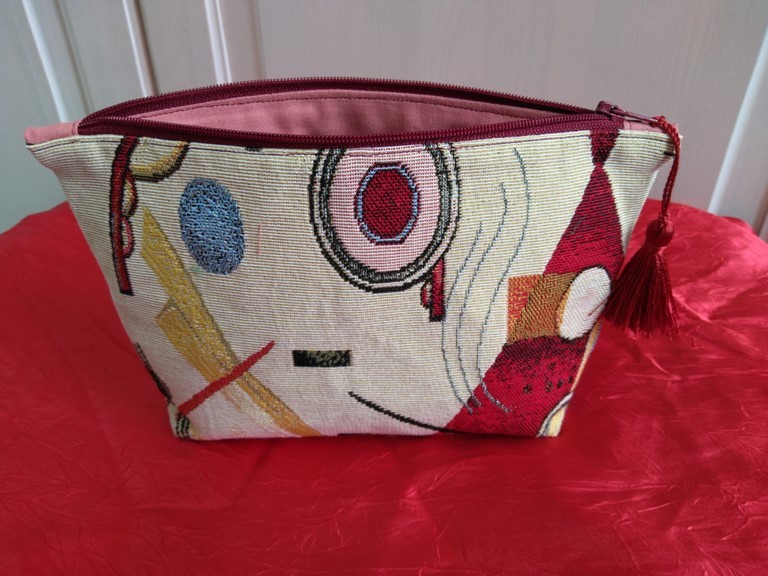 Trousse de toilette "Abstrait" modèle intermédiaire