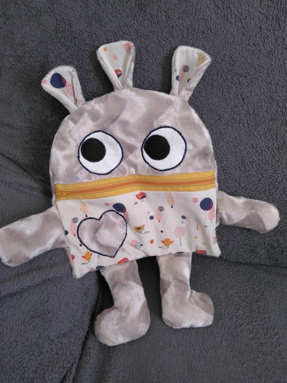 Mange soucis beige et jaune