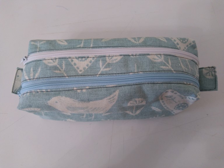 Trousse double zip bleue et blanche