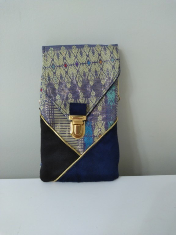 Pochette de téléphone Bleue et dorée
