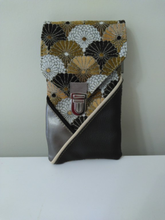 Pochette de téléphone fleurs d'automne