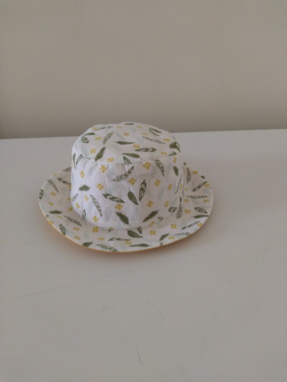 Bob réversible plumes vertes