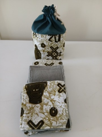 Pochons et ses lingettes démaquillantes