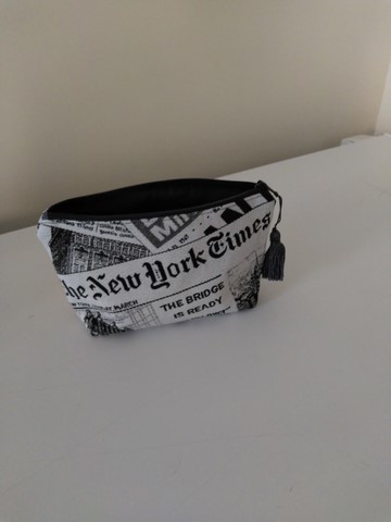 Trousse de toilette cinéma noire et grise petit modèle