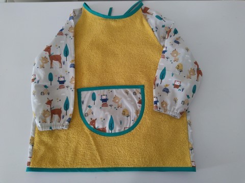 Bavoir tablier jaune, coton imprimé faons 2/5 ans