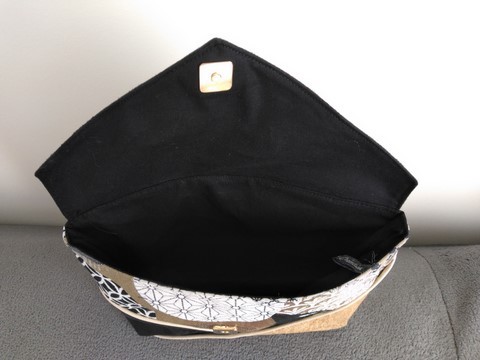 Pochette à poser cercles noirs, blancs et or