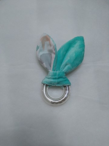 Hochet oreilles de lapins vert, coton origami