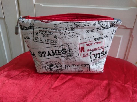 Trousse de toilette "Visas" modèle intermédiaire