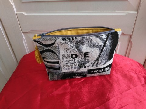 Trousse à maquillage "Visages" petit modèle