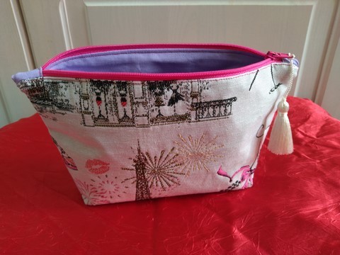 Trousse de toilette "Moi Paris" modèle intermédiaire