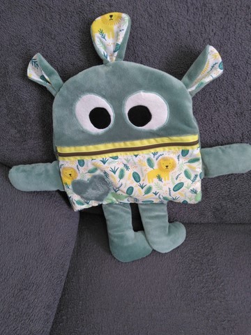 Mange soucis vert et jaune