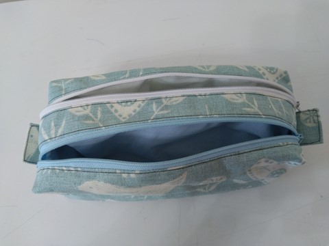 Trousse double zip bleue et blanche