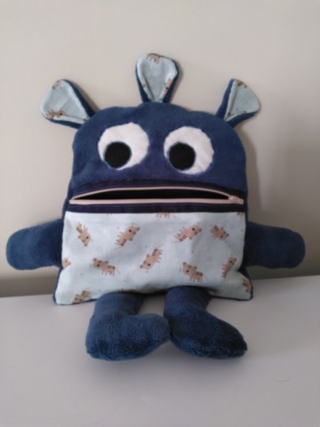 Mange-soucis bleu marine imprimé chats