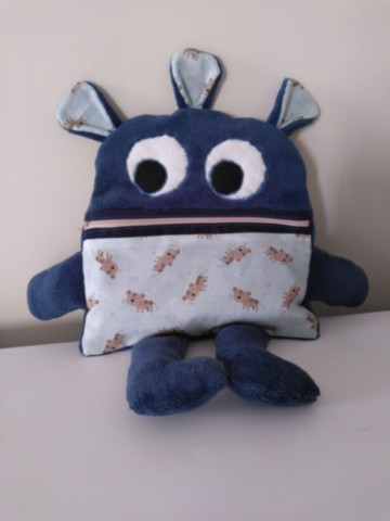 Mange-soucis bleu marine imprimé chats