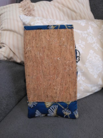 Pochette de téléphonne Ginko bleue