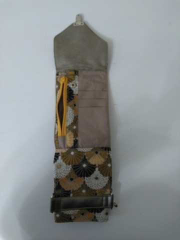 Pochette de téléphone fleurs d'automne