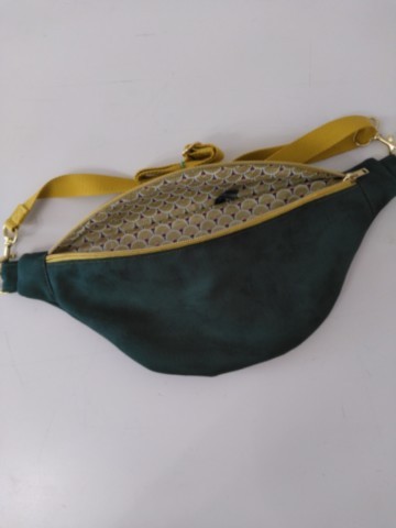Sac banane velours vert
