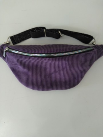 Sac banane lie de vin