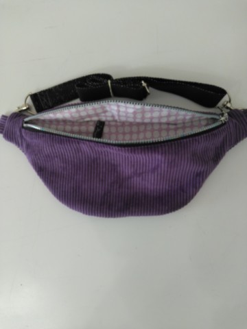 Sac banane lie de vin