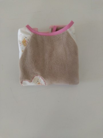 Bavoir tablier beige souris 6/18 mois