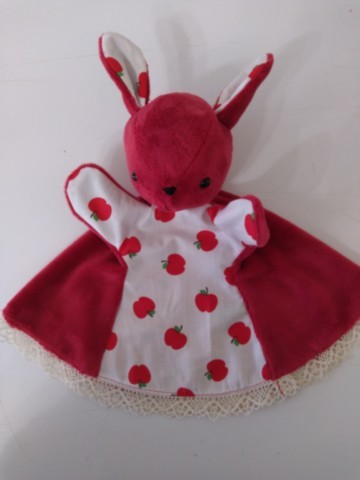 doudou marionnette cerises